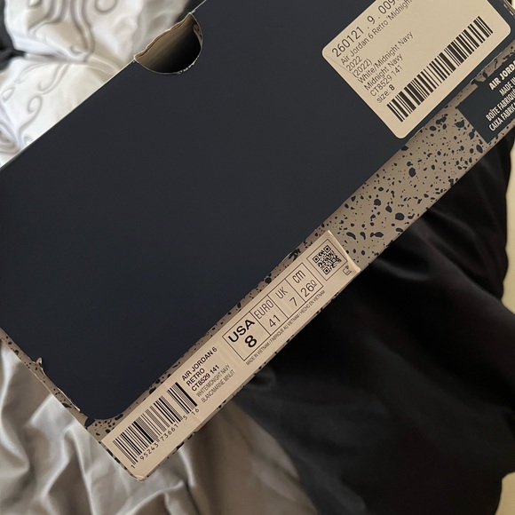 Retro 6 Size 8 Brand New